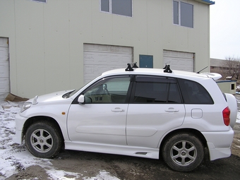 2000 Toyota RAV4