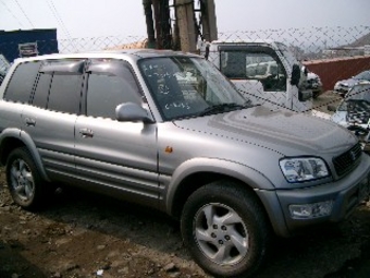 2000 Toyota RAV4
