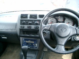 2000 RAV4