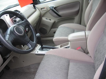 2000 RAV4
