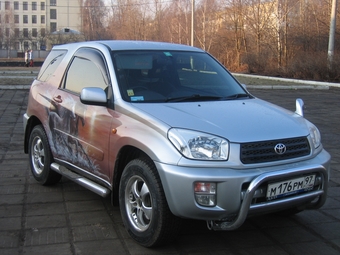 2000 RAV4