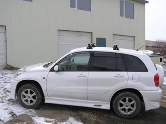 2000 Toyota RAV4
