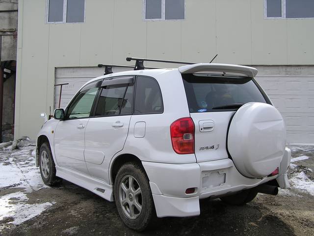 2000 Toyota RAV4