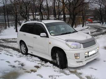 2000 Toyota RAV4