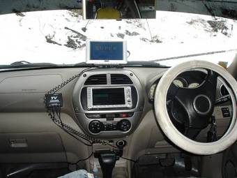 2000 RAV4