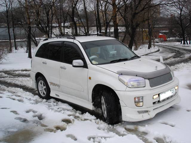 2000 Toyota RAV4