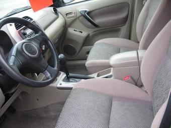 2000 RAV4