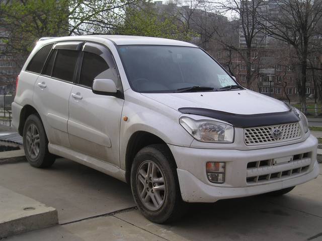 2000 Toyota RAV4