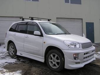 2000 Toyota RAV4