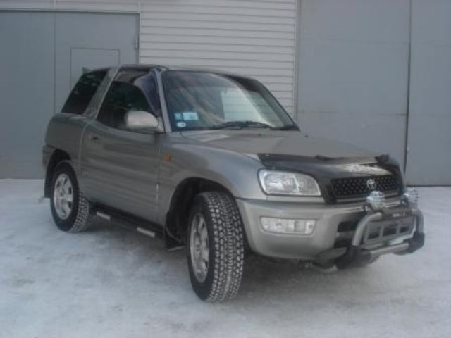 2000 Toyota RAV4