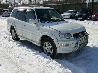 2000 RAV4