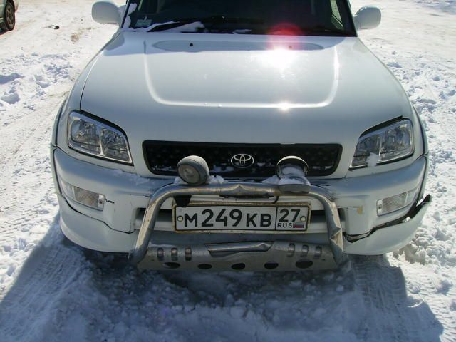 2000 Toyota RAV4