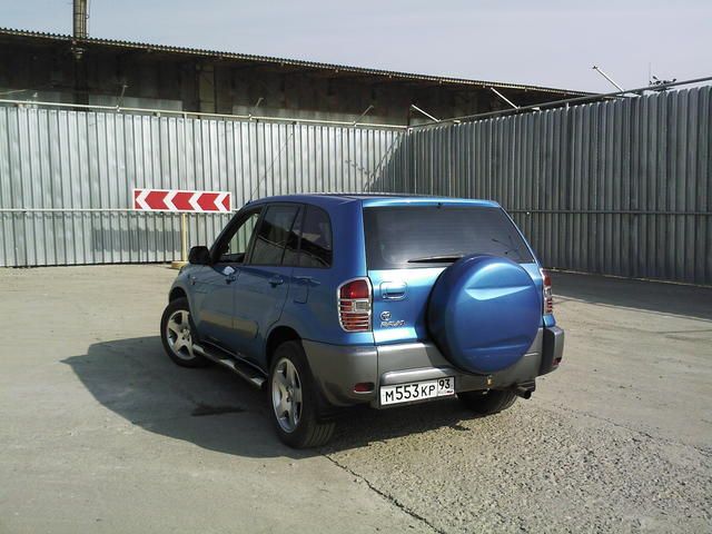 2000 Toyota RAV4