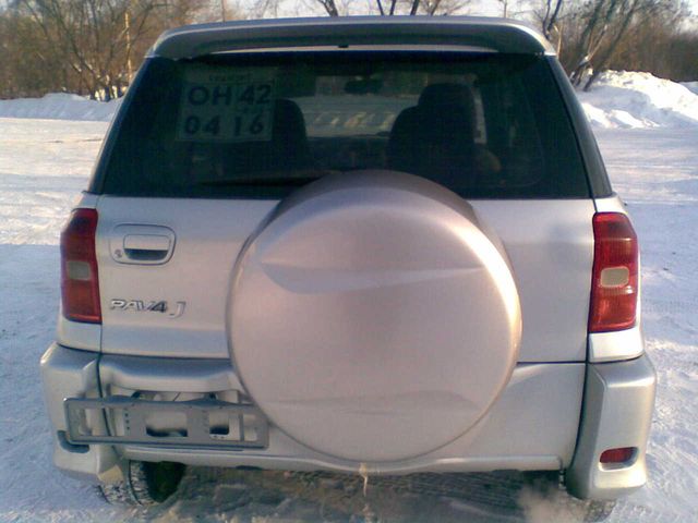 2000 Toyota RAV4