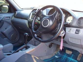 2000 RAV4