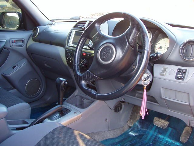2000 Toyota RAV4