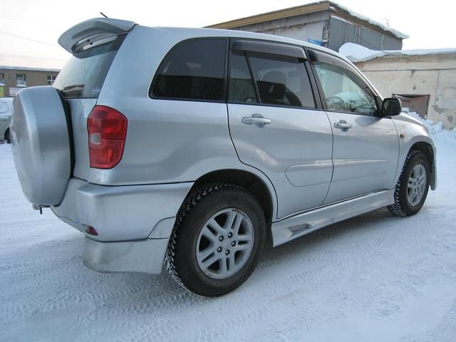 2000 Toyota RAV4