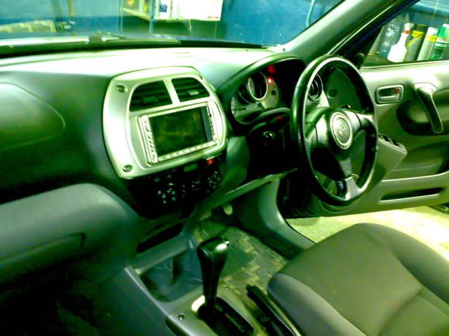 2000 Toyota RAV4