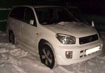 2000 Toyota RAV4