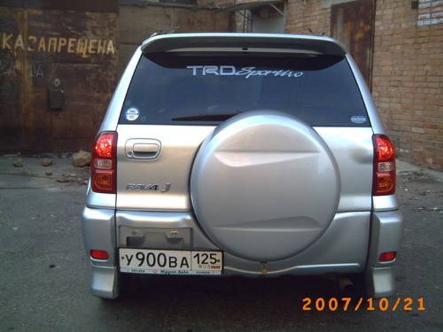 2000 Toyota RAV4