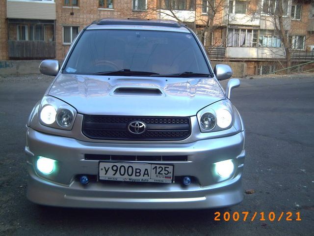 2000 Toyota RAV4