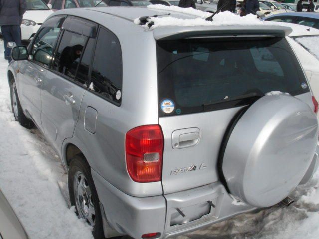 2000 Toyota RAV4