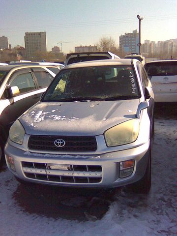 2000 Toyota RAV4