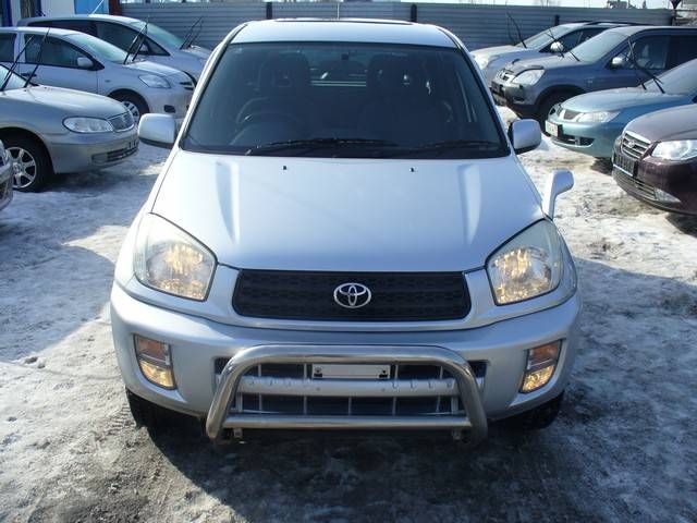 2000 Toyota RAV4