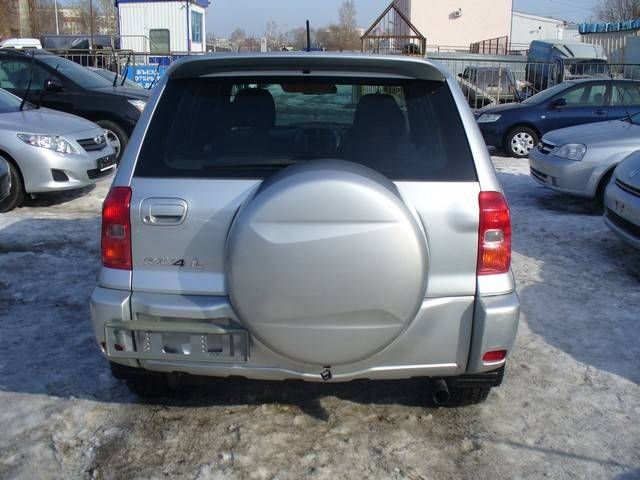 2000 Toyota RAV4
