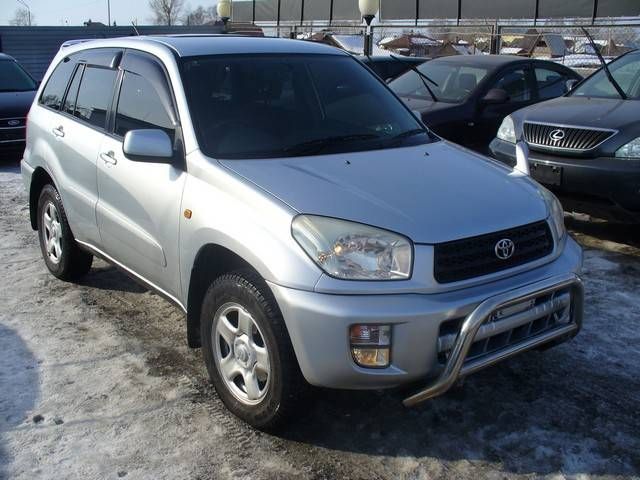2000 Toyota RAV4