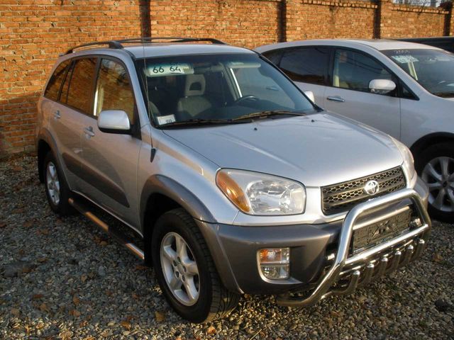 2000 Toyota RAV4
