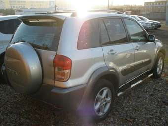 2000 RAV4