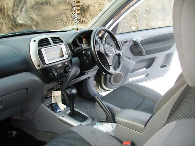 2000 Toyota RAV4