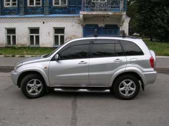 2000 Toyota RAV4