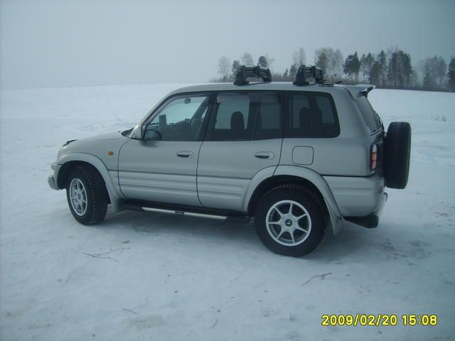 2000 Toyota RAV4