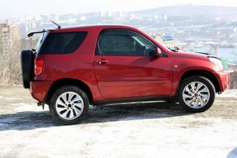 2000 RAV4