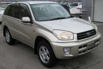 2000 Toyota RAV4