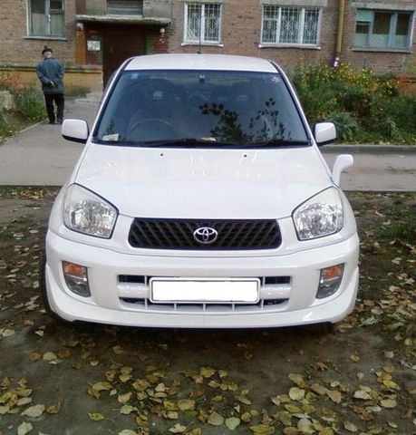 2000 Toyota RAV4