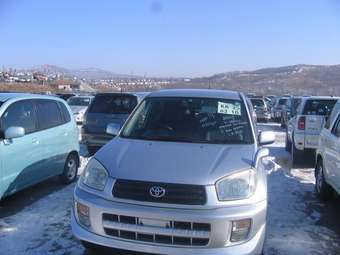 2000 Toyota RAV4