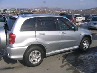RAV4