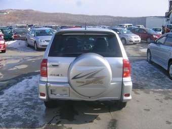 2000 RAV4