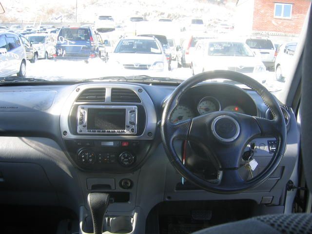 2000 Toyota RAV4