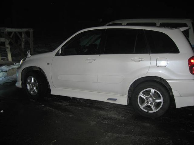 2000 Toyota RAV4