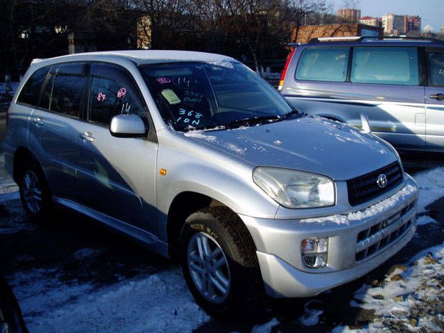 2000 Toyota RAV4