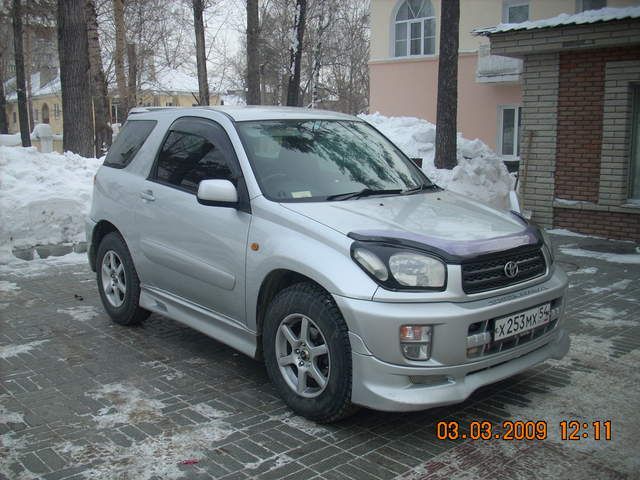 2000 Toyota RAV4