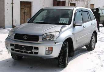 2000 Toyota RAV4