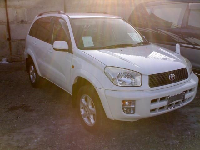 2000 Toyota RAV4