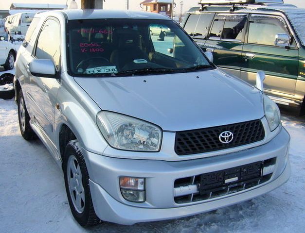 2000 Toyota RAV4