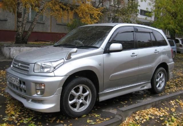2000 Toyota RAV4