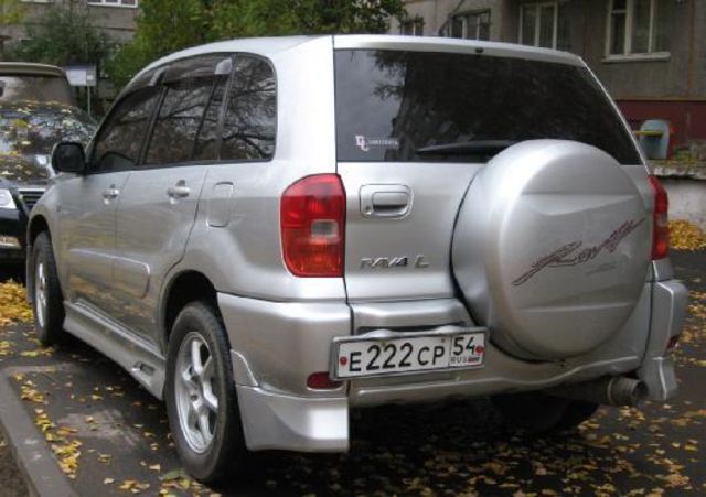 2000 Toyota RAV4